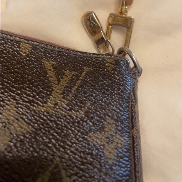 SOLD Authentic Louis Vuitton Pochette Accessories - Picture 14 of 15
